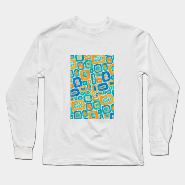 A vibrant pattern with blue and orange shapes reminiscent of retro designs Long Sleeve T-Shirt by downundershooter